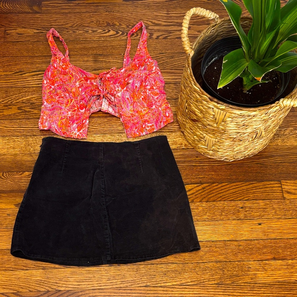 No Boundaries Pink & Coral Floral Tie-Front Crop Top & Skirt by Brandy Melville